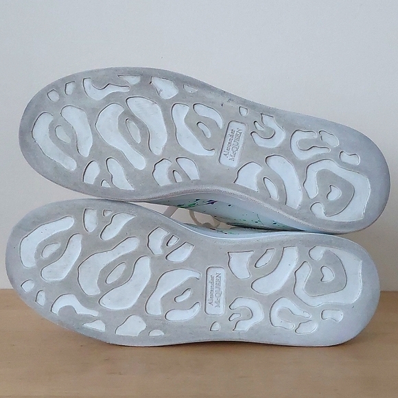 Alexander Mcqueen Abstract Colorful Painted White Leather Sneaker - Picture 12 of 16